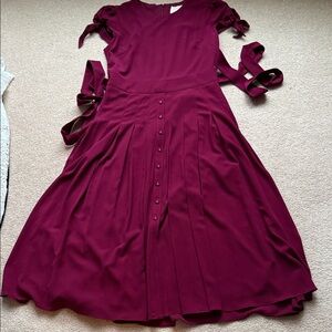 Gal Meets Glam Burgundy Midi Dress